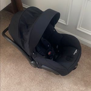 Maxi-cost infant car seat